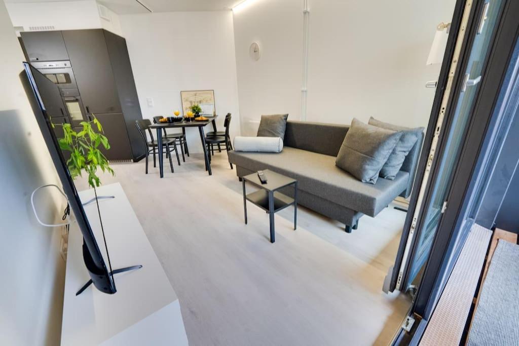 Best Location In Tampere! Modern City Apartment, 2Rooms, Kitchen And Balcony מראה חיצוני תמונה